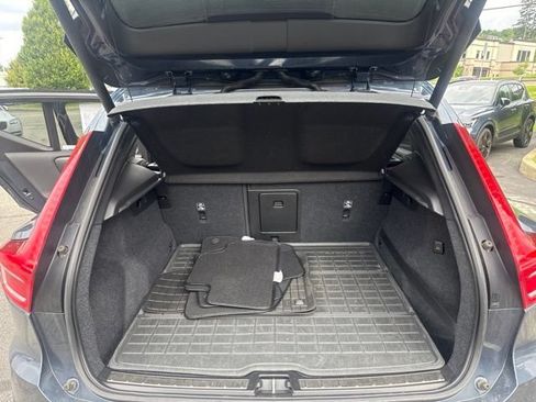 Used 2019 Volvo XC40 T5 Inscription AWD/4WD image 18