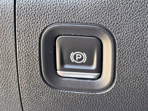 Used 2021 Chevrolet Silverado 1500 RST w/ Convenience Package II AWD/4WD image 21