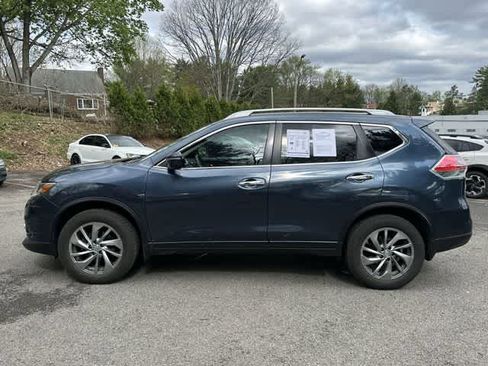 Used 2014 Nissan Rogue SL w/ SL Premium Package image 2