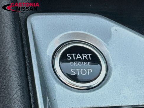 Used 2025 Nissan Altima 2.5 SV FWD image 25