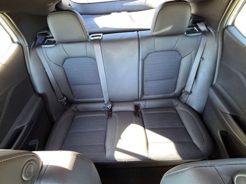 Used 2025 Buick Envista Preferred image 38