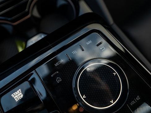 New 2026 BMW 530i xDrive w/ M Sport Package image 35