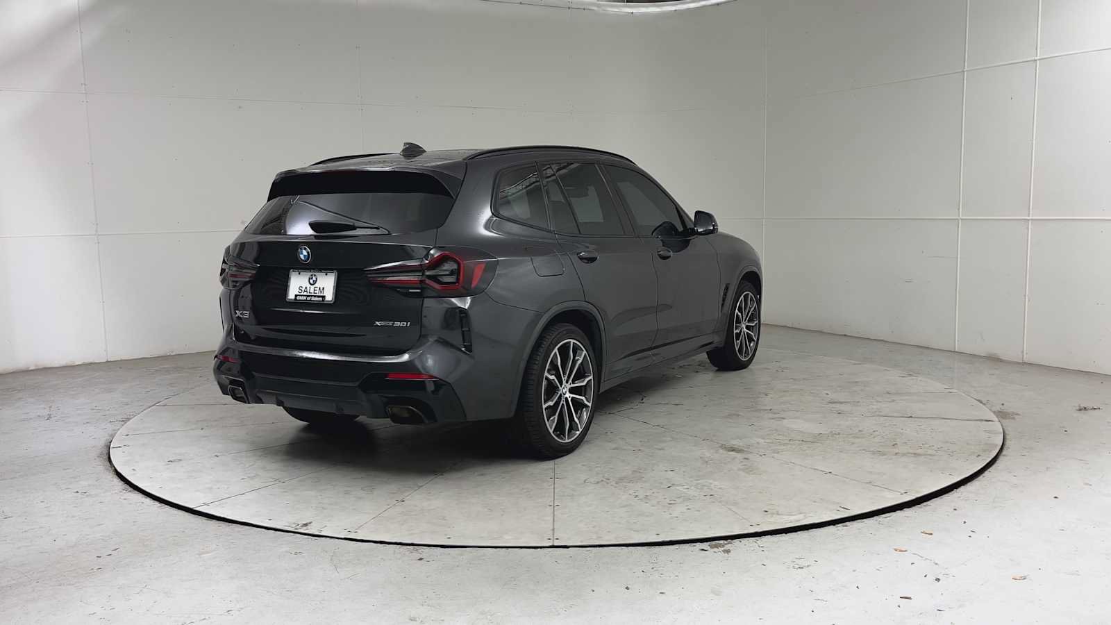 Used 2023 BMW X3 xDrive30i w/ M Sport Package AWD/4WD image 2