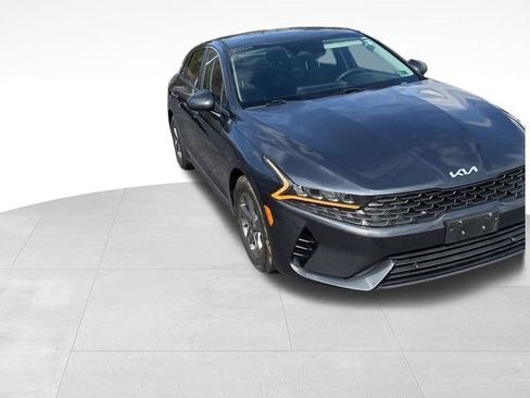 Used 2022 Kia K5 LXS image 11