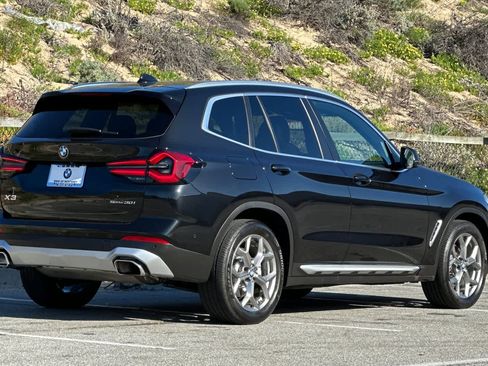 Used 2023 BMW X3 sDrive30i w/ Premium Package image 2