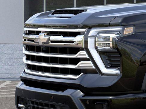 New 2026 Chevrolet Silverado 3500 High Country w/ High Country Premium Package AWD/4WD image 3