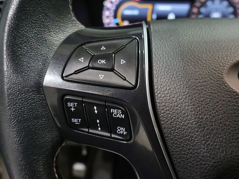 Used 2018 Ford Explorer Platinum image 38