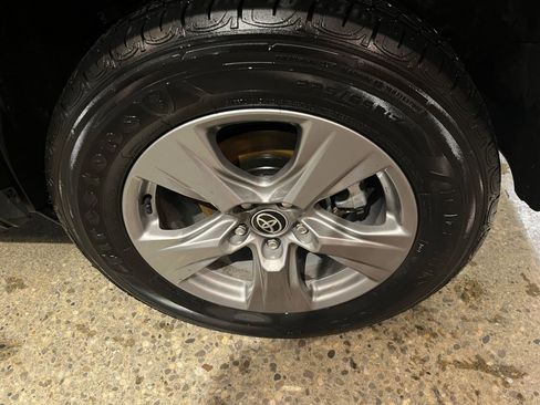 Used 2025 Toyota RAV4 LE image 30