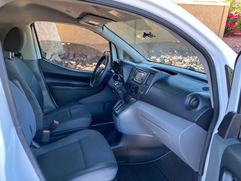 Used 2018 Nissan NV200 SV FWD image 40