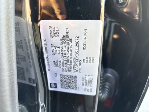 Used 2025 Chevrolet Colorado LT w/ Advanced Trailering Package image 35