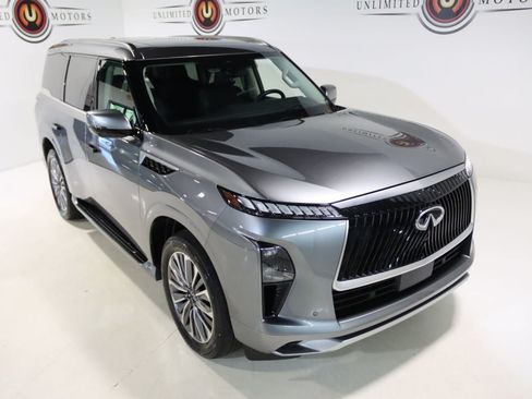 Used 2025 INFINITI QX80 Sensory AWD/4WD image 29