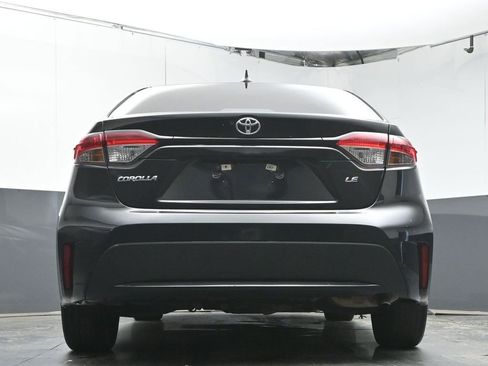 Used 2022 Toyota Corolla LE FWD image 33