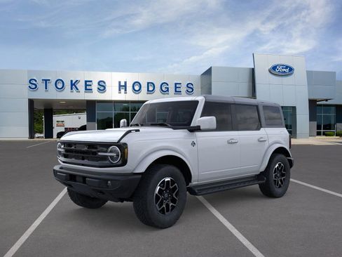 New 2025 Ford Bronco Outer Banks image 24
