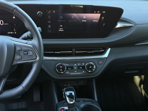 Used 2024 Buick Envista Preferred w/ Convenience I Package image 16