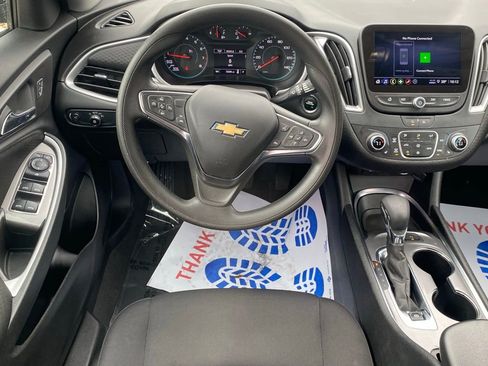 Used 2025 Chevrolet Malibu LT image 10