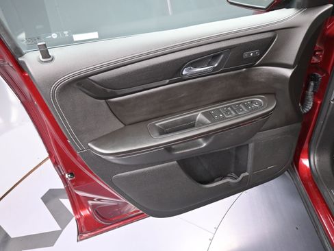 Used 2017 Chevrolet Traverse Premier image 13