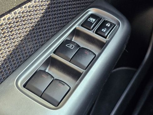 Used 2013 Subaru Forester 2.5X Premium image 15