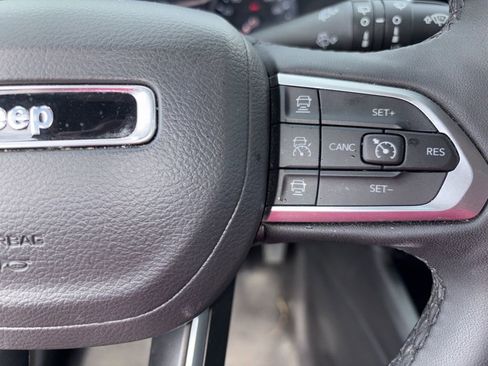 Used 2025 Jeep Compass Limited AWD/4WD image 15