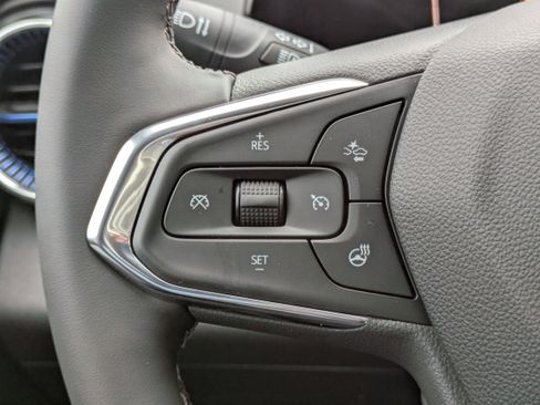 New 2025 Chevrolet Trax LT w/ Driver Confidence Package image 16