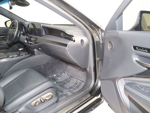 Used 2021 Lexus LS 500 AWD w/ Accessory Package (Z2) image 60