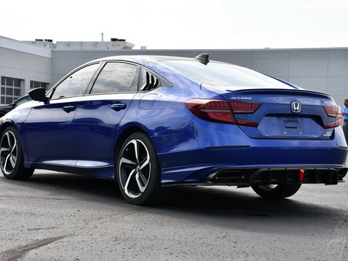 Used 2018 Honda Accord Sport image 5