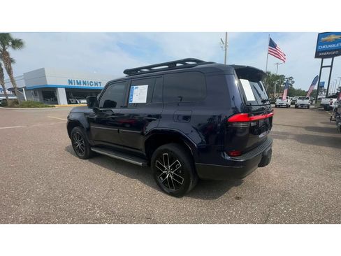Used 2024 Lexus GX 550 w/ Accessory Package (31) AWD/4WD image 4