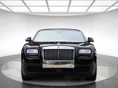 Used 2012 Rolls-Royce Ghost RWD image 2