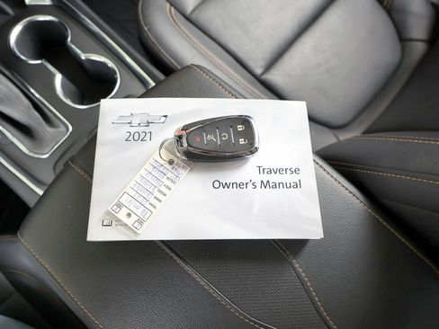 Used 2021 Chevrolet Traverse Premier w/ Redline Edition image 60