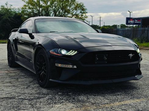 Used 2019 Ford Mustang GT Premium w/ Equipment Group 401A RWD image 2