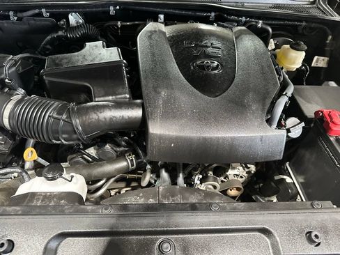 Certified 2021 Toyota Tacoma TRD Sport AWD/4WD image 18