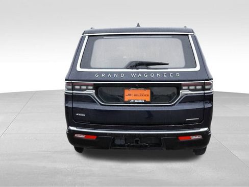 Used 2024 Jeep Grand Wagoneer Series III AWD/4WD image 6