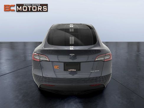 Used 2021 Tesla Model Y Long Range image 5
