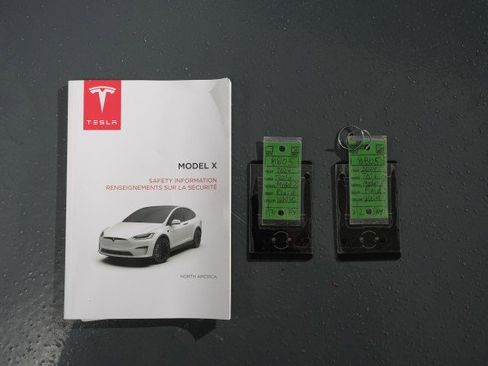 Used 2024 Tesla Model X Plaid image 64