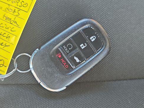 Used 2025 Honda Civic Sport image 35