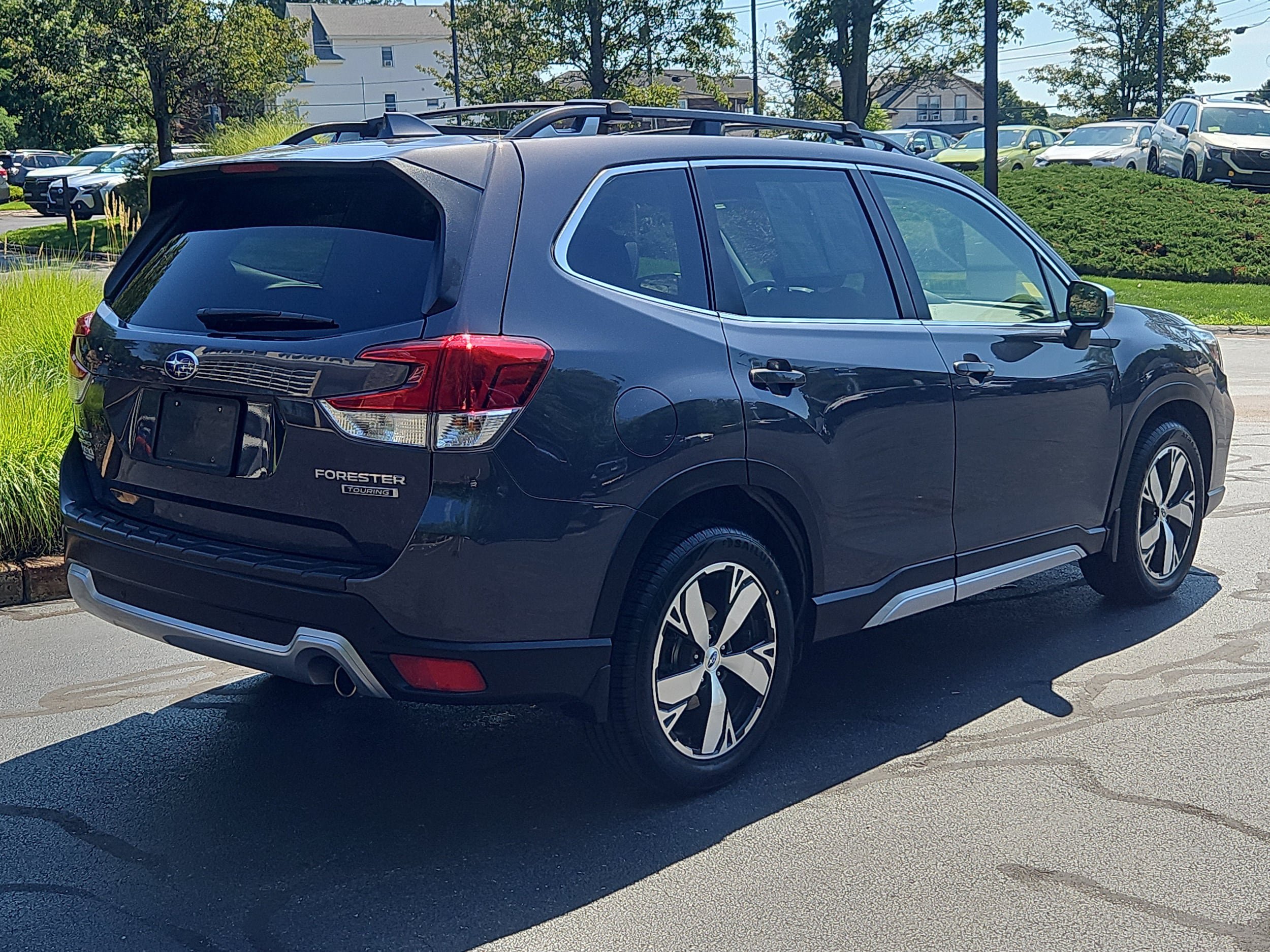 Used 2021 Subaru Forester Touring AWD/4WD image 2