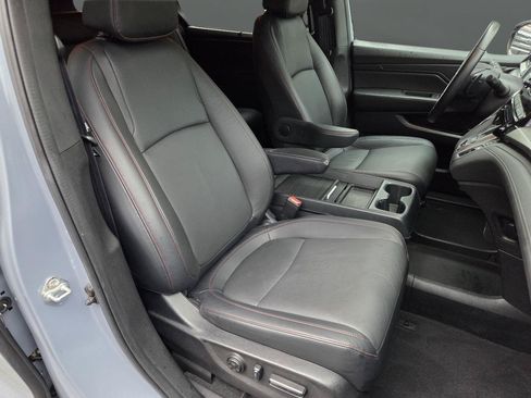 Used 2023 Honda Odyssey Sport image 19