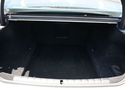 Used 2025 BMW 740i xDrive AWD/4WD image 20
