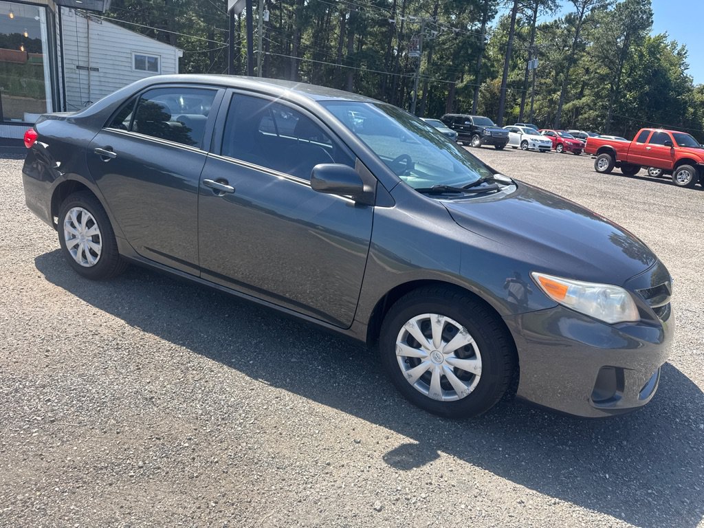 Used 2013 Toyota Corolla L FWD image 9