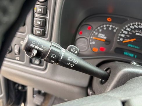 Used 2003 Chevrolet Avalanche 4x4 w/ Suspension Package, Off-Road image 20