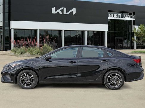 Used 2024 Kia Forte LXS image 4