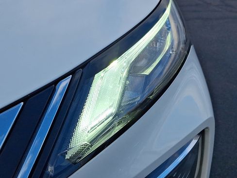 Certified 2023 Nissan Rogue SL w/ SL Premium Package image 9