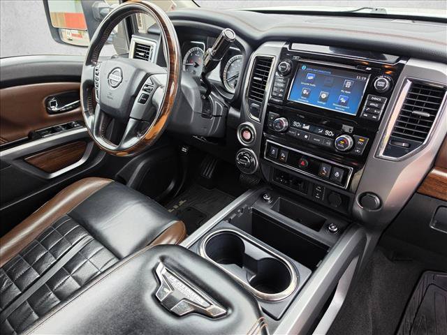 Used 2018 Nissan Titan Platinum Reserve w/ Platinum Utility Package AWD/4WD image 10
