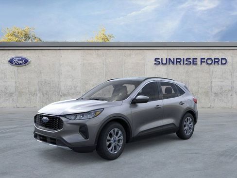 New 2024 Ford Escape Active w/ Tech Pack #2 image 1
