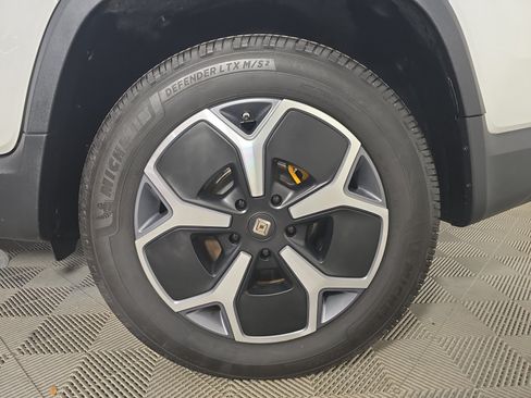 Used 2022 Rivian R1T Launch Edition AWD/4WD image 10