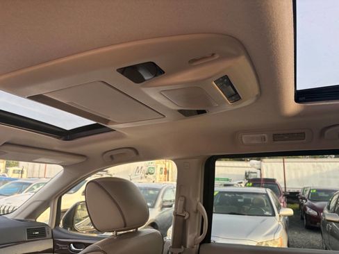 Used 2013 Nissan Quest SL image 17