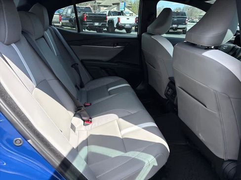 Used 2026 Toyota Camry SE image 7