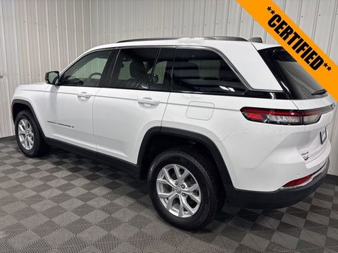 Used 2023 Jeep Grand Cherokee Limited AWD/4WD image 3
