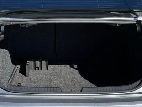 Used 2019 Volkswagen Jetta GLI Autobahn image 22