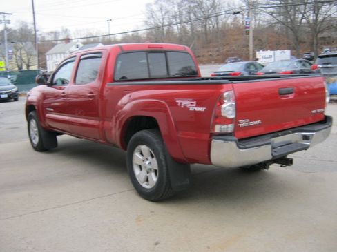 Used 2010 Toyota Tacoma 4x4 Double Cab V6 image 8