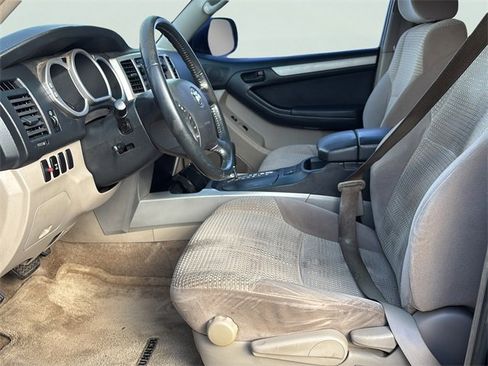 Used 2005 Toyota 4Runner SR5 image 18